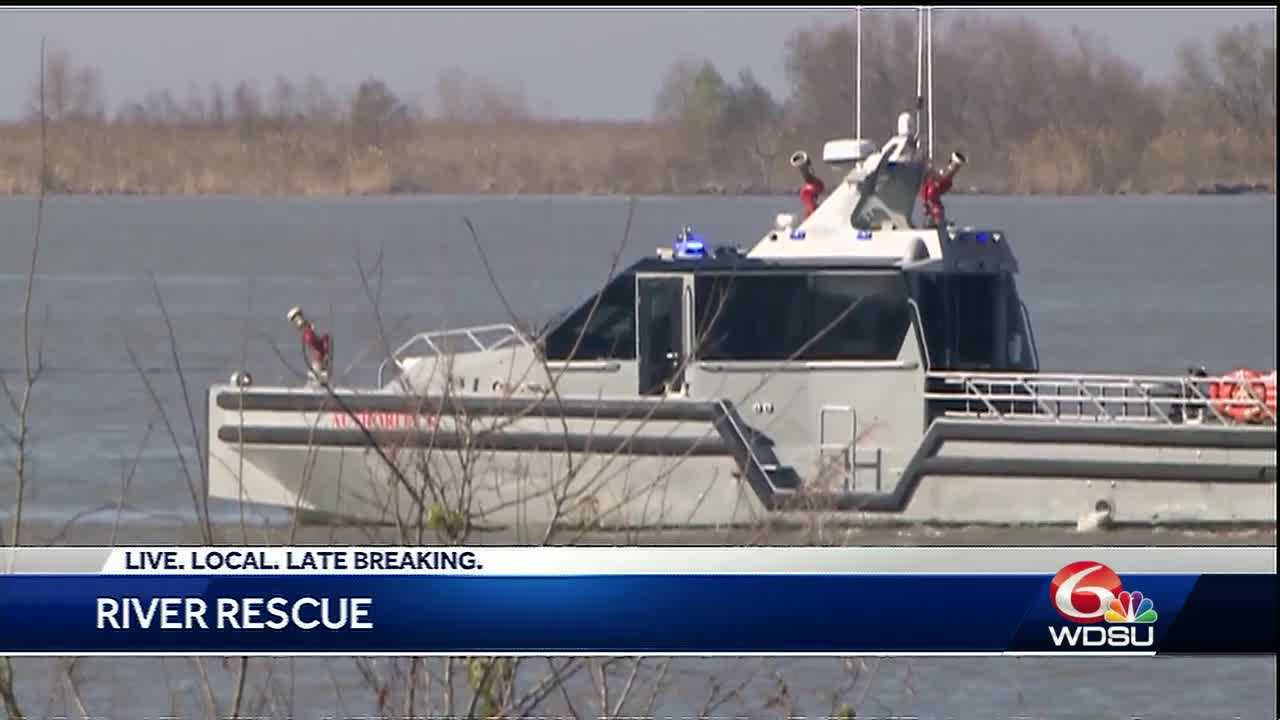 Two People Missing After Vessel Capsizes In Mississippi River Near ...