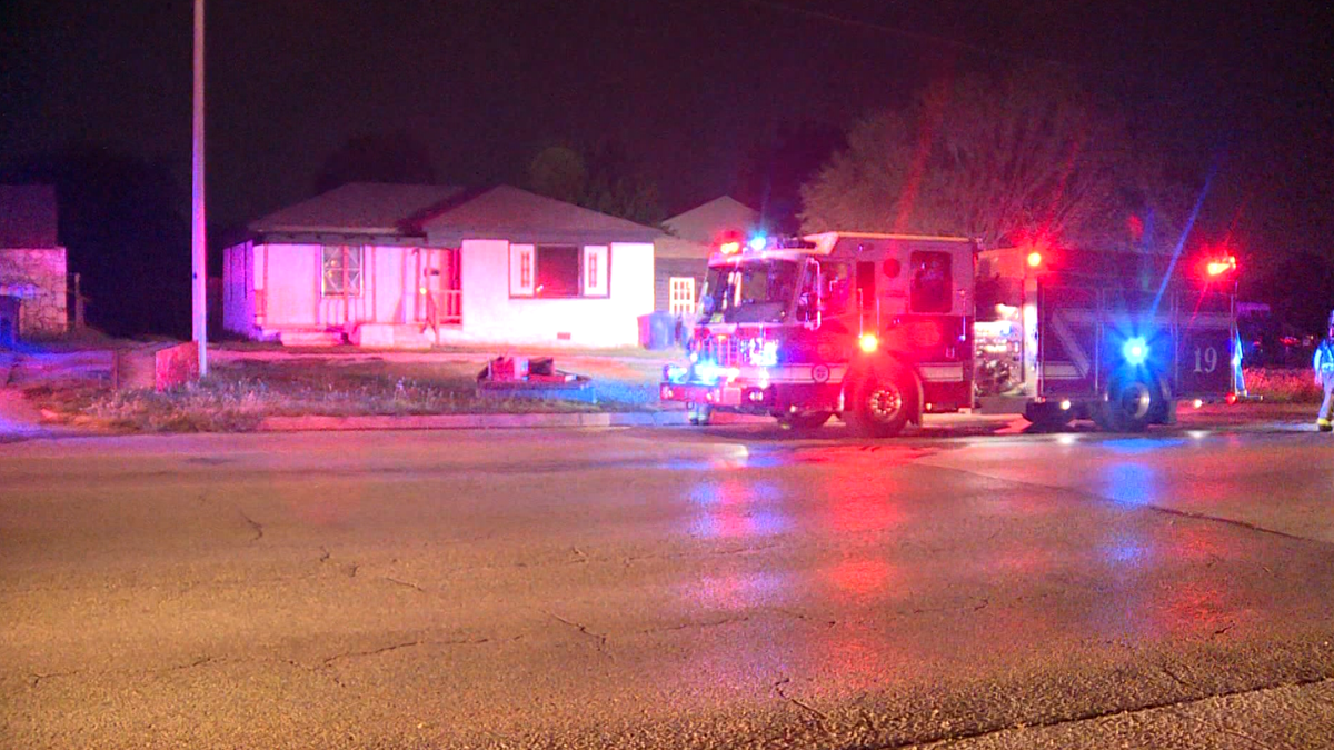 Oklahoma City crews investigate cause of overnight house fire