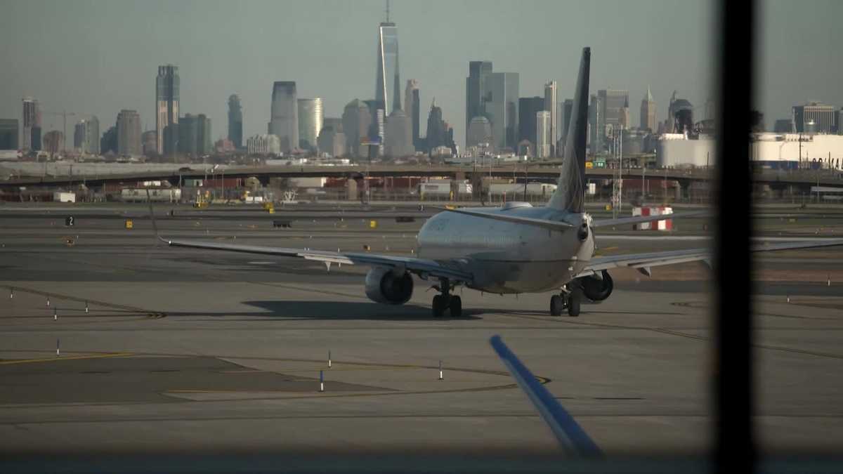 Newark airport radar failure sparks FAA reform