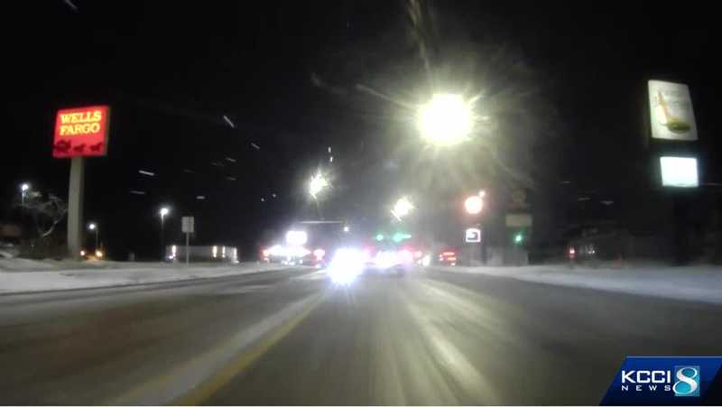 Iowa weather: Snowy conditions slow Monday morning commute