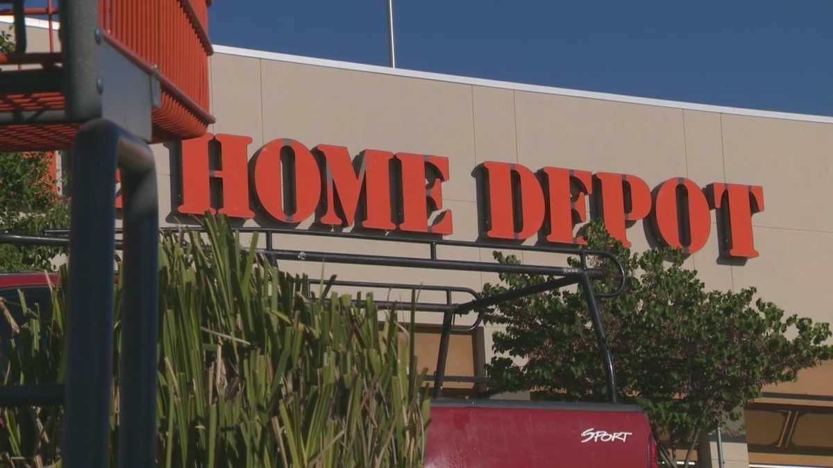 Home Depot investigates possible data breach
