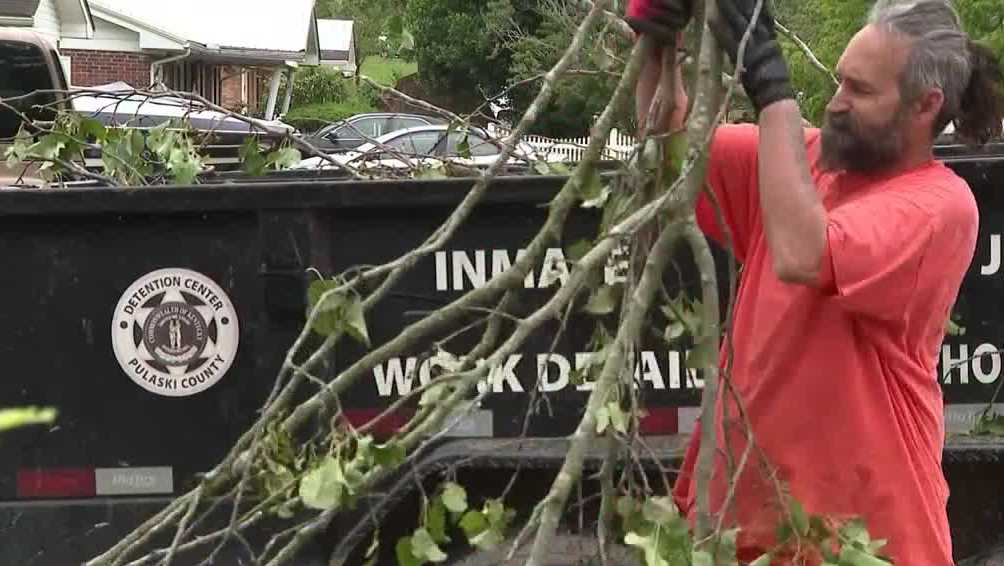 Pulaski County inmates help clean up after devastating tornado