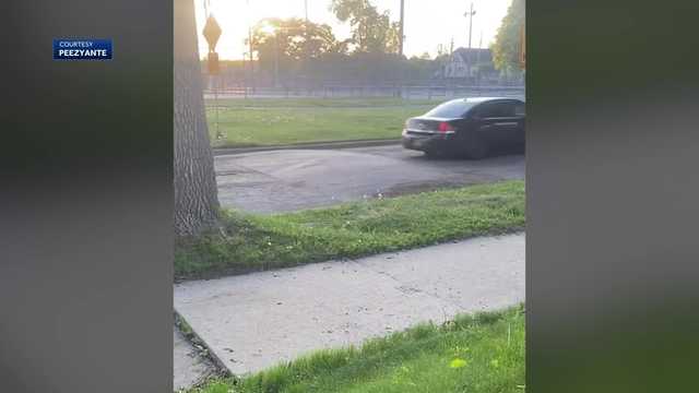 WATCH: Drivers risk vehicle damage on speed hump in Milwaukee - Vimarsana News