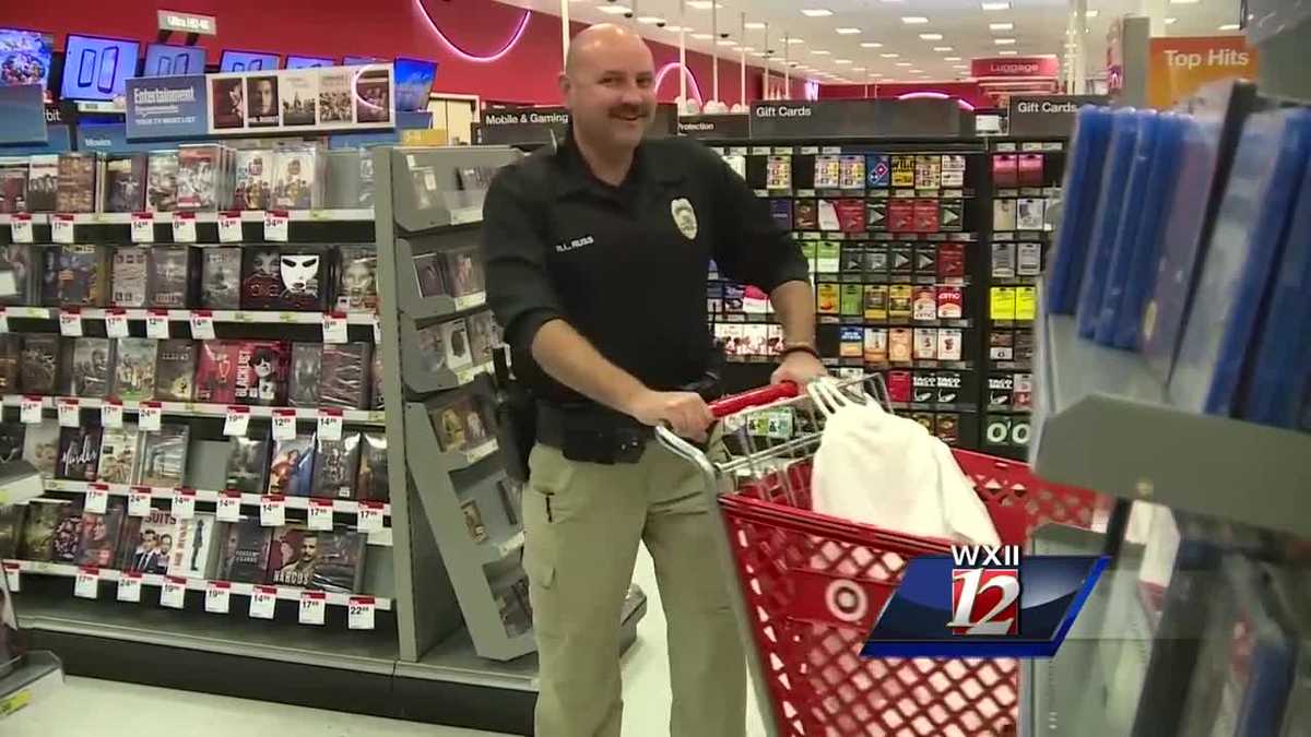 with a Cop' makes holiday brighter for children in Kernersville