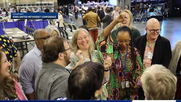united methodist church repeals ban on ordaining lgbtq+ clergy