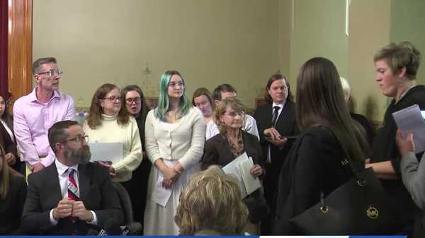 iowa senate gop advances bill expanding iowa ban on gender instruction