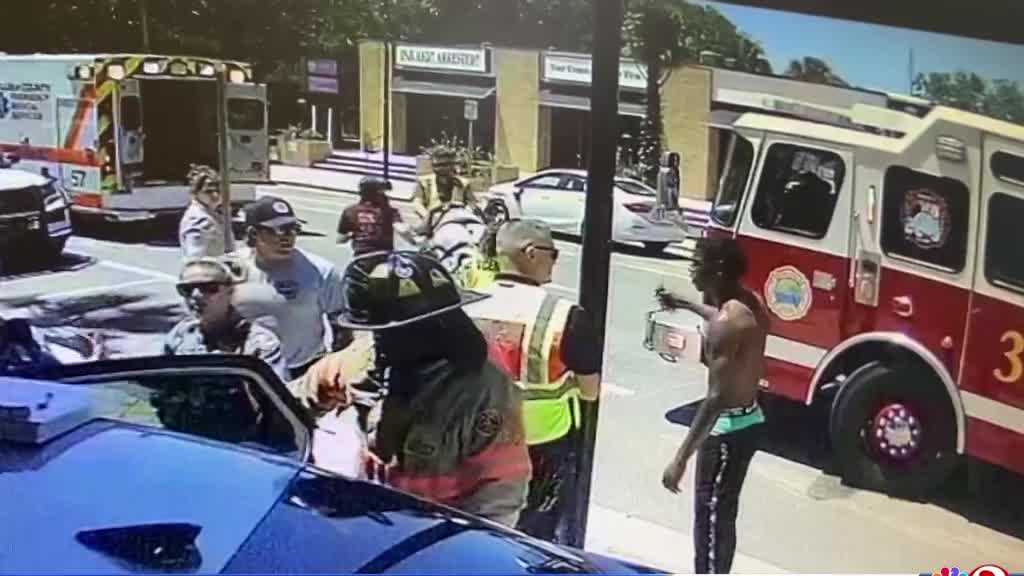 2 injured in Daytona Beach crash, vehicle slams into building