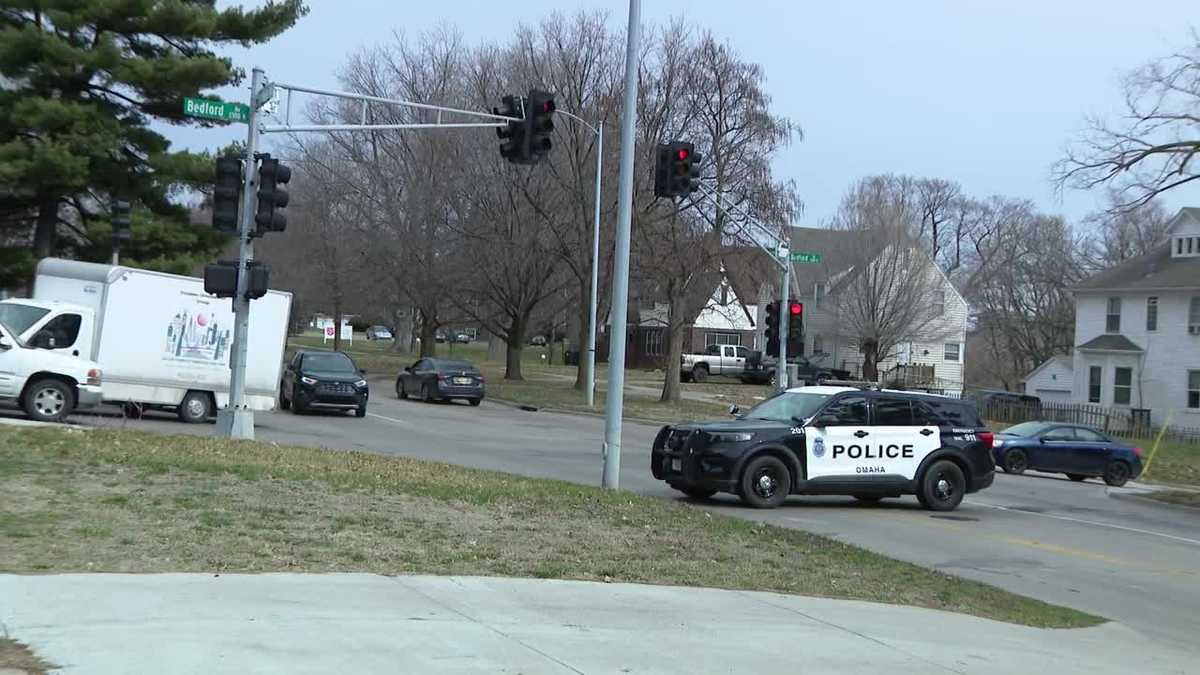 Omaha boy dies after being hit by car