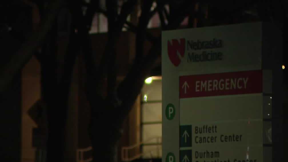 Person with stab wound walks into Nebraska Medicine early Tuesday morning
