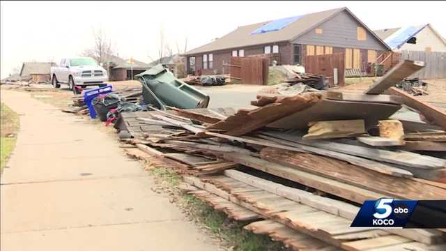 Norman residents line up piles of debris for pickup after tornado - Vimarsana News
