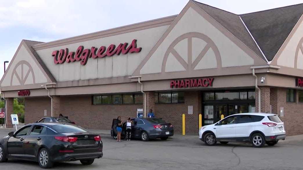 Eighth Milwaukee Walgreens closes, prescriptions moved 2 miles away