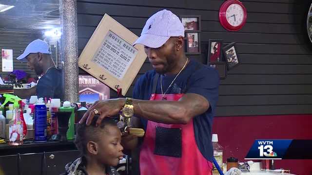 Central Alabama organizations, volunteers provide free haircuts and school supplies - Vimarsana News