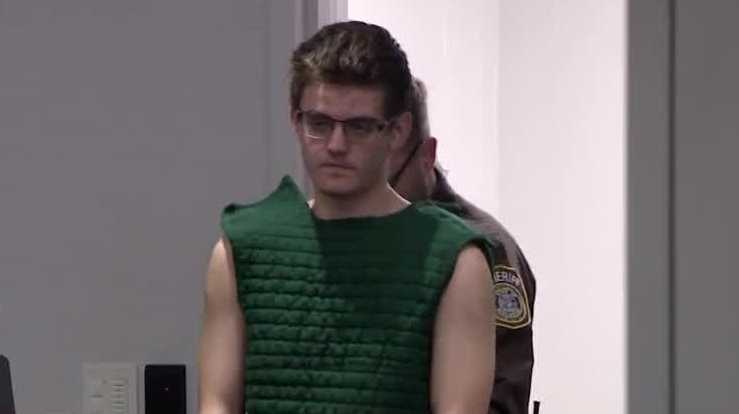 Prosecutors charge Waukesha teen in deaths of his mom, stepfather