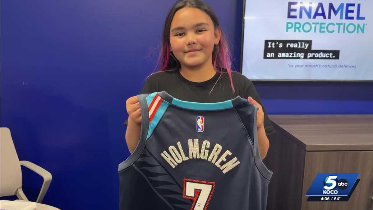 Oklahoma girl challenges Chet Holmgren to sponsor basketball team if she gets 1M TikTok likes
