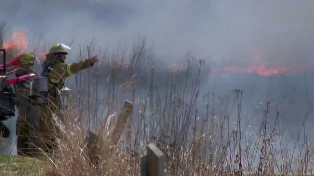 Controlled burn at Milwaukee lakefront aims to restore native habitat
