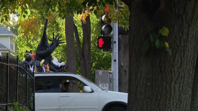 Some neighbors nervous as city considers removing stoplights at 7 Omaha intersections - Vimarsana News