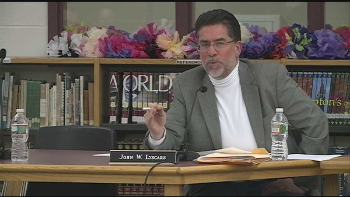 Hooksett School Board censure