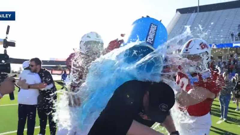 Back-to-back champs: Grand View wins second straight NAIA national football title