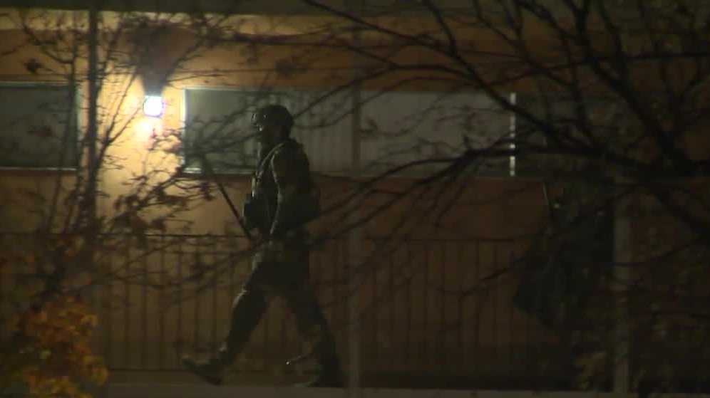 Sacramento County standoff ends after gun battle suspect not found in ...