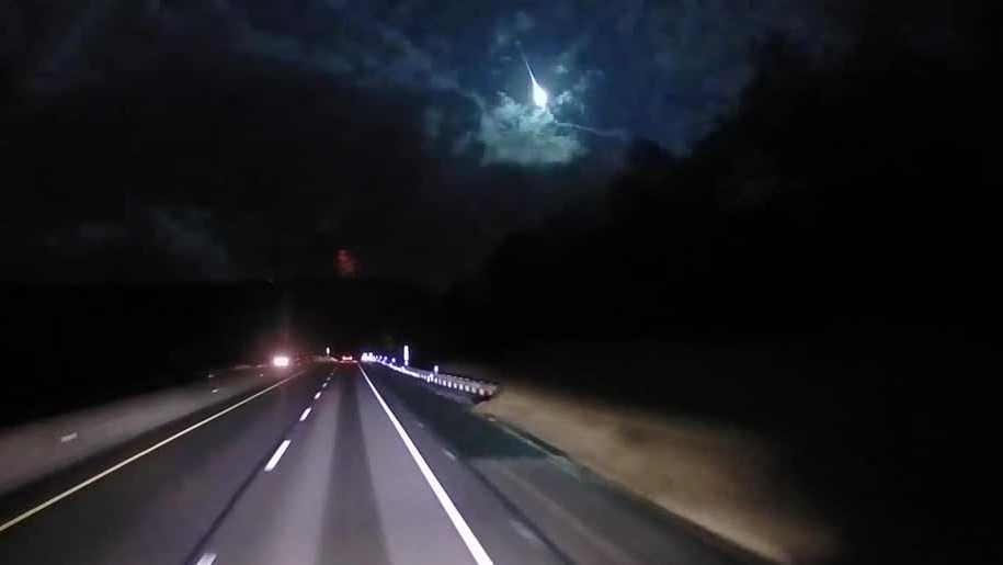 Flash in dark sky was probably random meteor, expert says - WTAE Pittsburgh