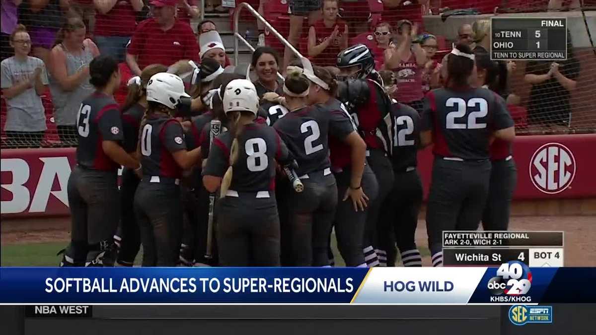 Razorbacks Softball advances to SuperRegionals