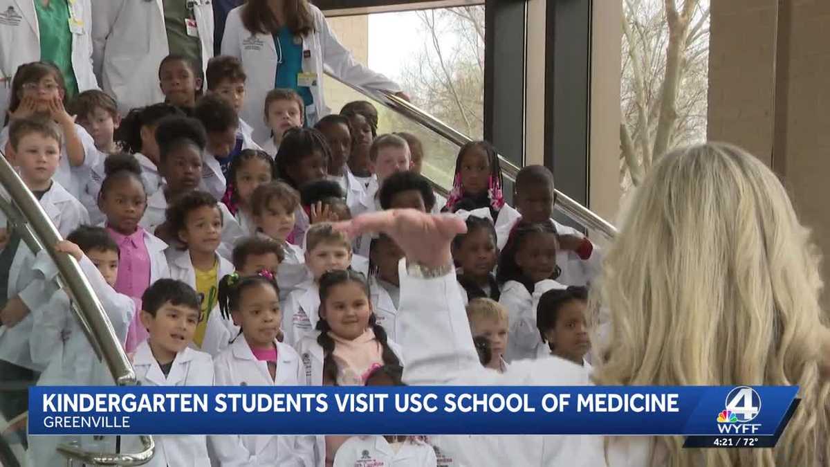 Kindergartners don white coats, get to be doctors for a day