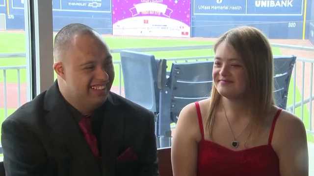 Polar Park hosts 'A Prom for All Ages' - Vimarsana News