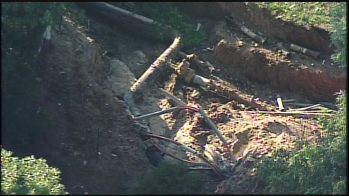 Residents allowed back into homes after gas pipeline explodes in Oldham County