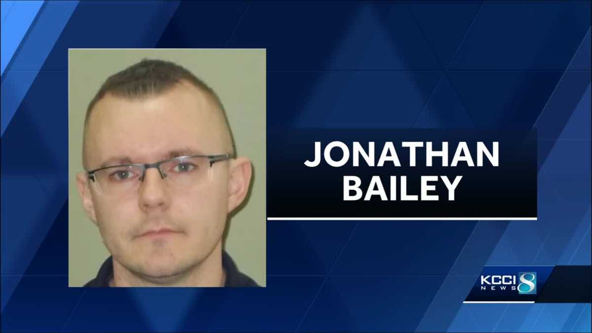 Former Eagle Grove officer faces additional charges after returning
