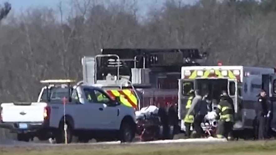 Pilot dies after gyroplane crash in Beverly