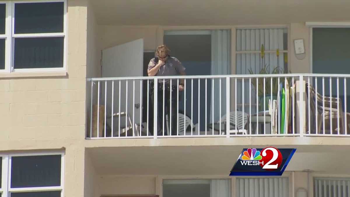 Woman dies after falling from balcony in Daytona Beach