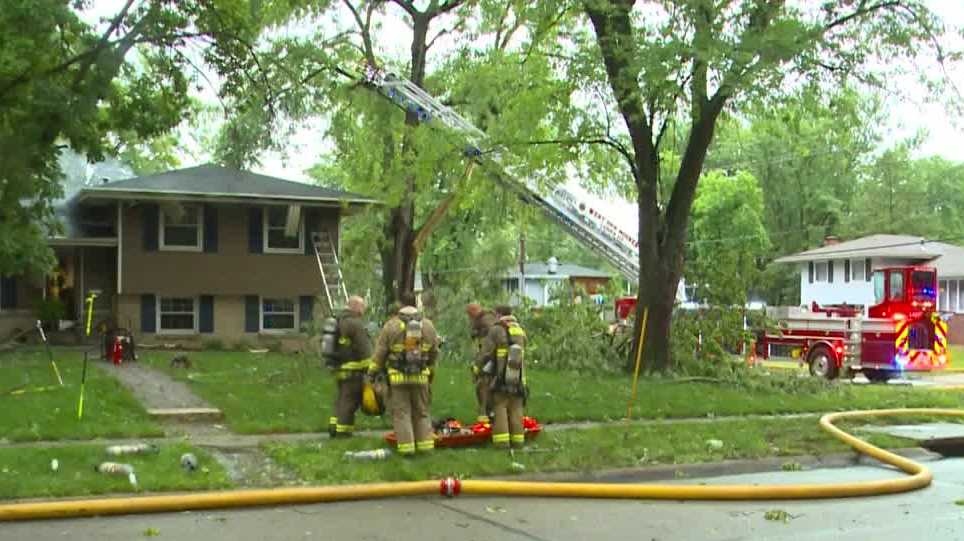 West Des Moines house fire put out by crews Friday morning