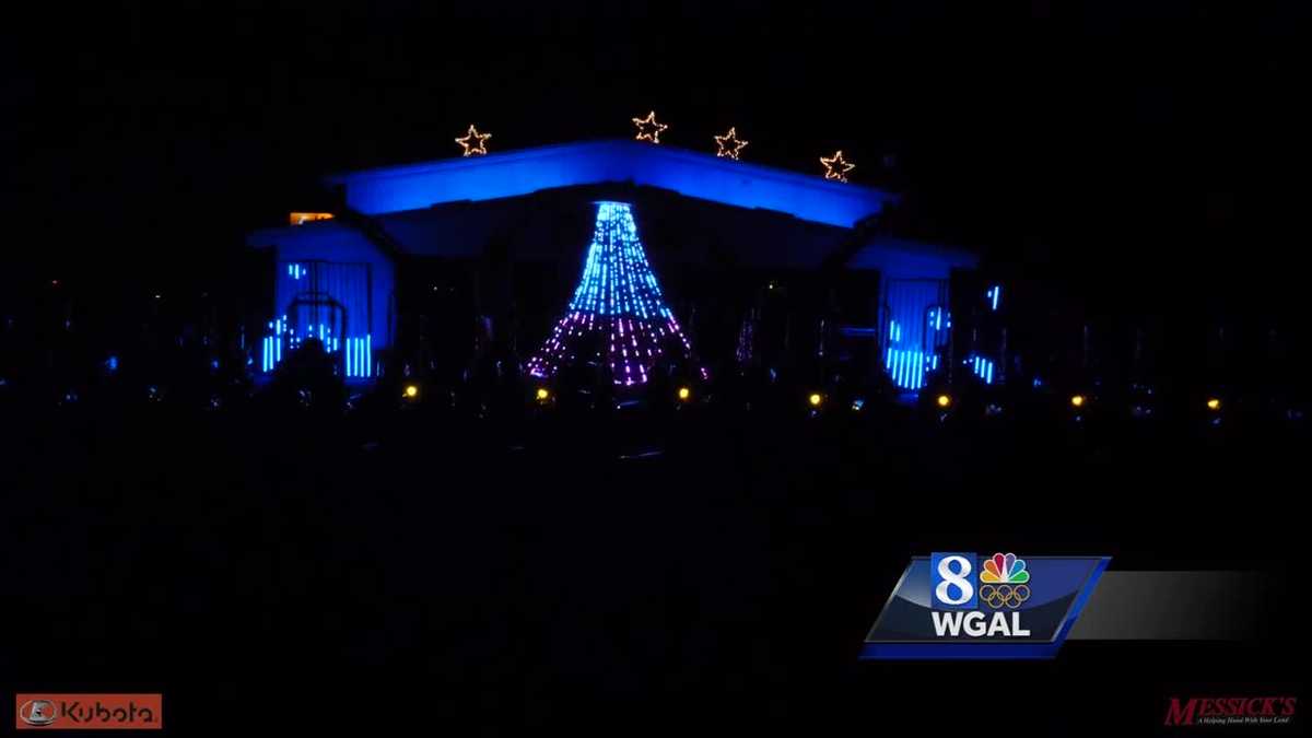 Messick's Christmas Light Show benefits charity