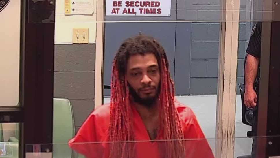 Man charged in deadly shooting of Louisville mother arraigned