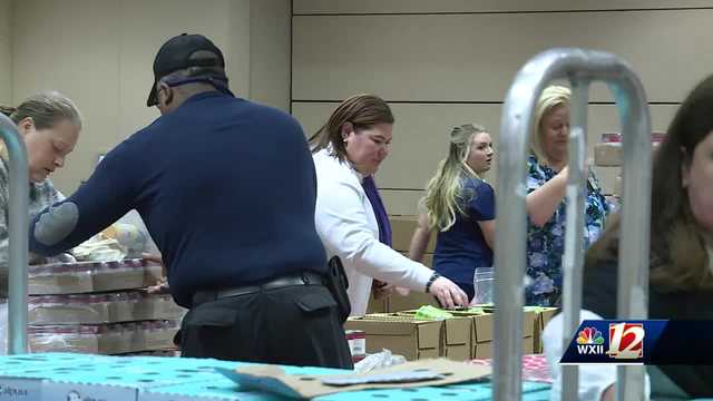 Novant Health helps fight food insecurity by packing 16,000 meals - Vimarsana News
