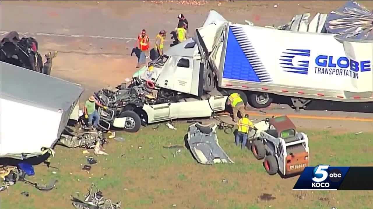 Driver Charged With Manslaughter Following Deadly I-35 Crash