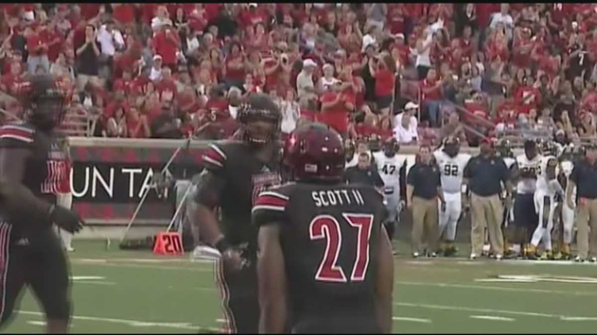 Louisville running back L.J. Scott off to surprising start to college