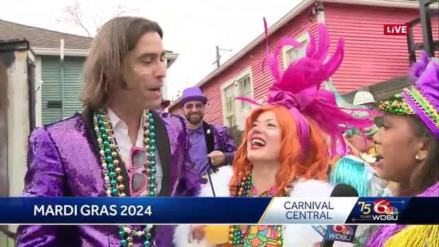 Couple who met at New Orleans Mardi Gras now engaged - Vimarsana News