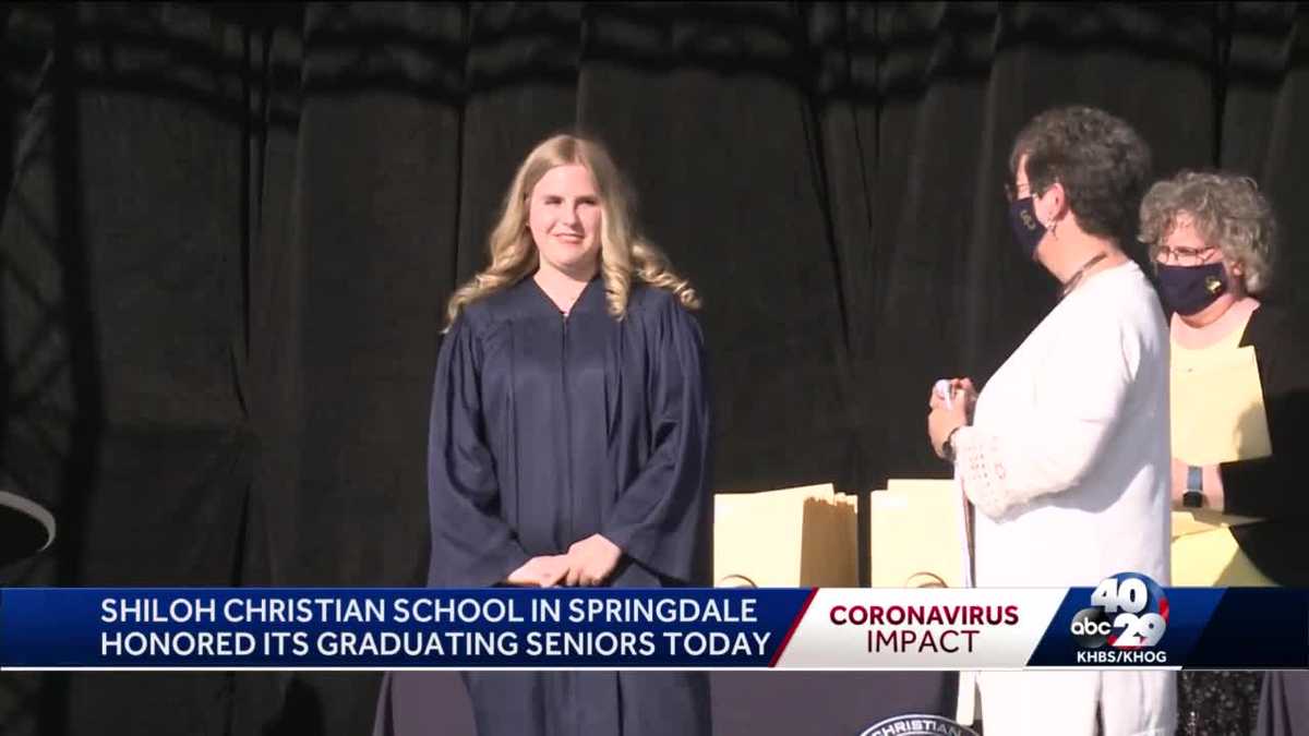 Shiloh Christian School hosts drivein graduation ceremony for seniors