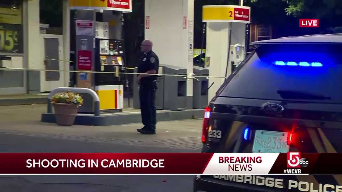 Police investigate shooting at gas station