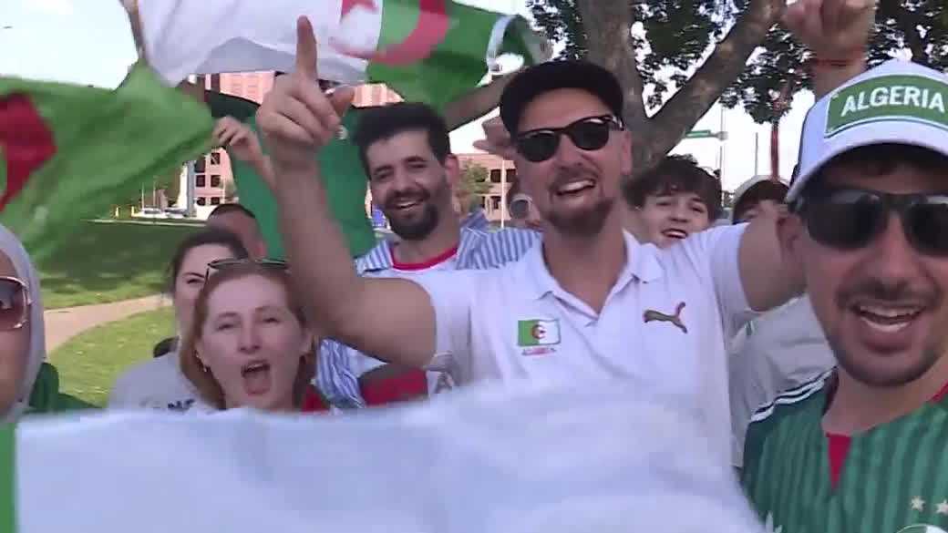 Algeria fans celebrate World Cup breakthrough on the Country Club Plaza