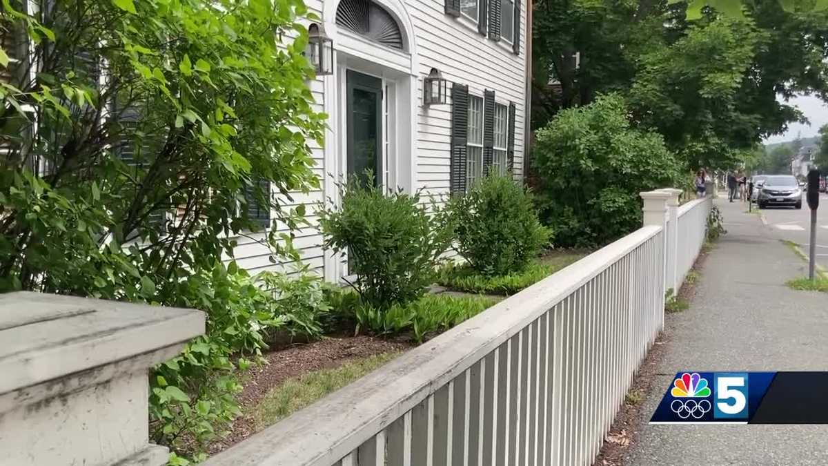 Woodstock voters to decide future of short-term rentals at polls on Tuesday