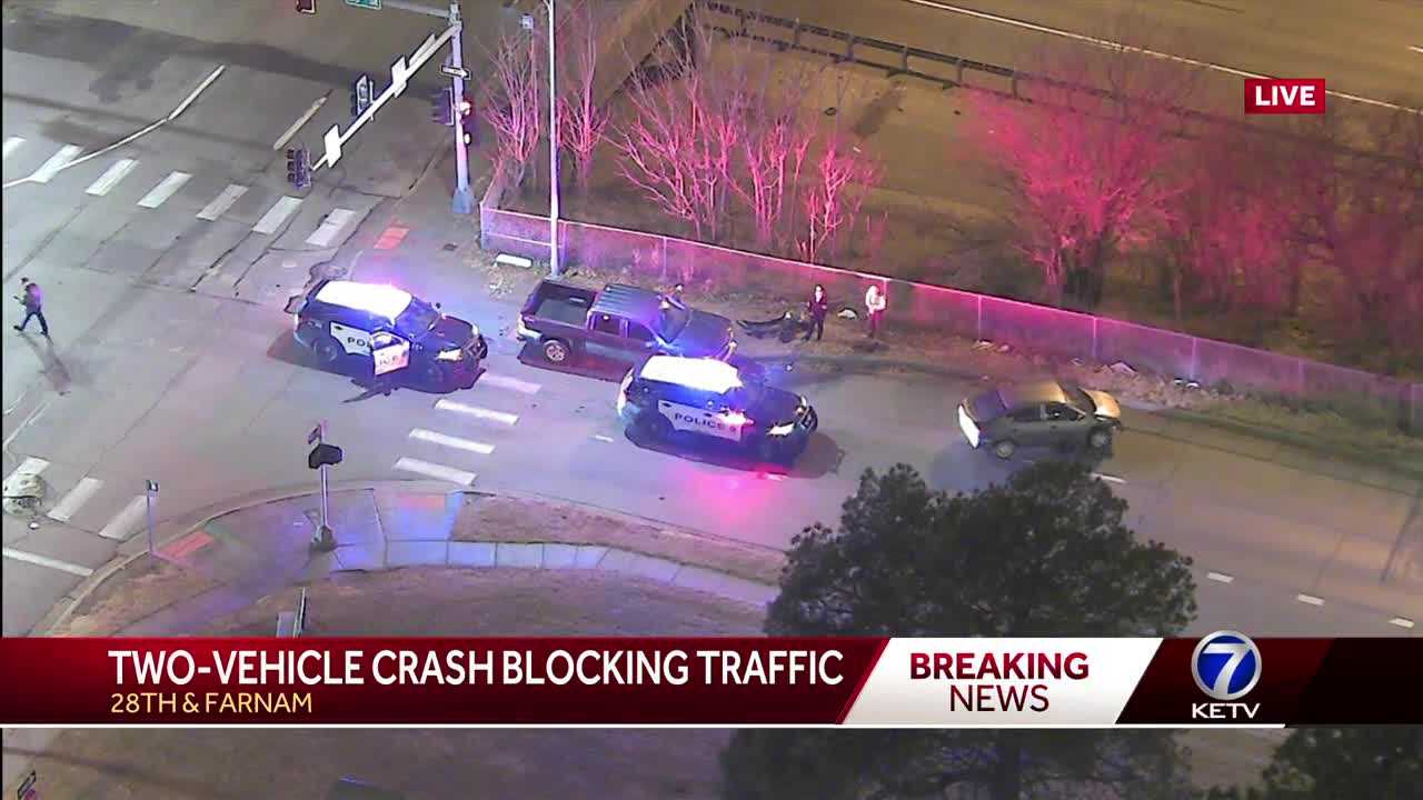 Omaha Police Respond To 2-vehicle Crash In Midtown