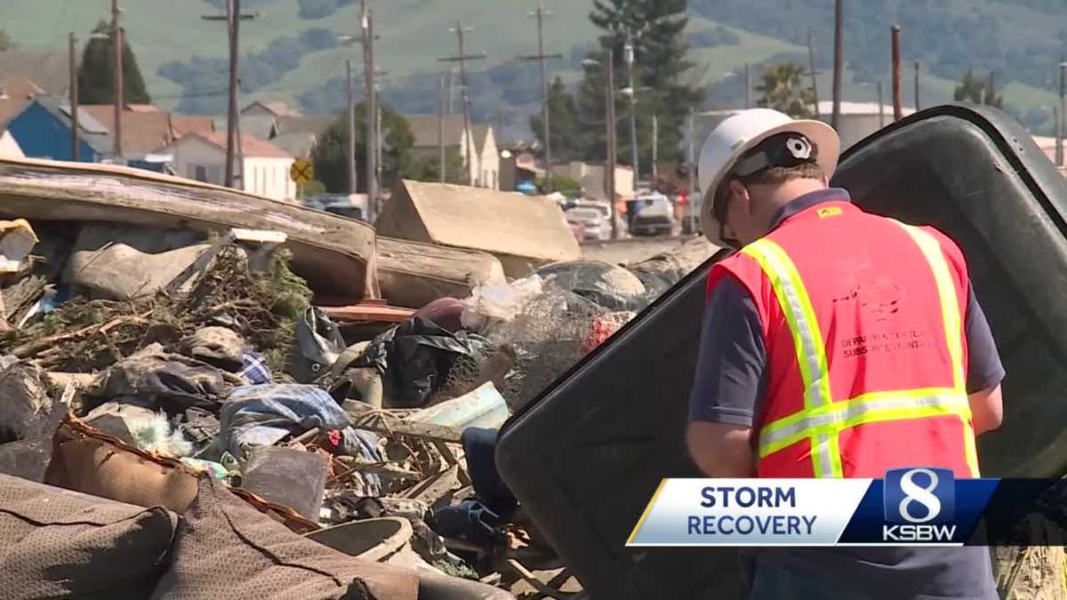 Piles of debris can be seen on nearly every street in Pajaro, cleanup ...