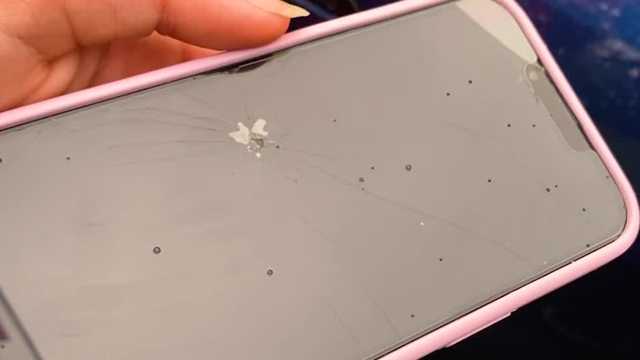 Consumer Reports: Finding the most durable smartphone - Vimarsana News