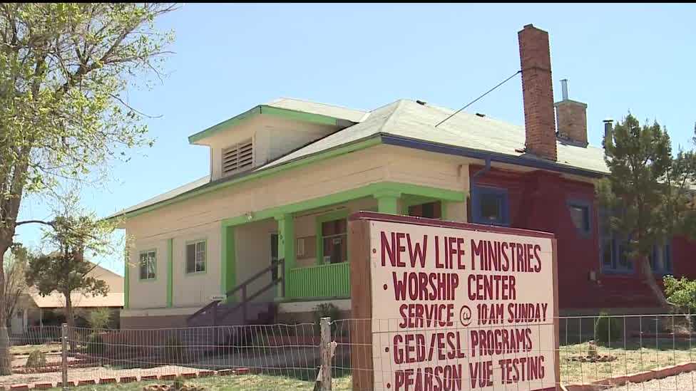 Grassroots effort to help students on Navajo Reservation get GEDs