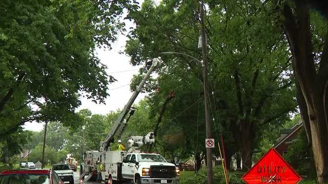 Des Moines metro cleanup continues after strong winds rip trees down and knock out power