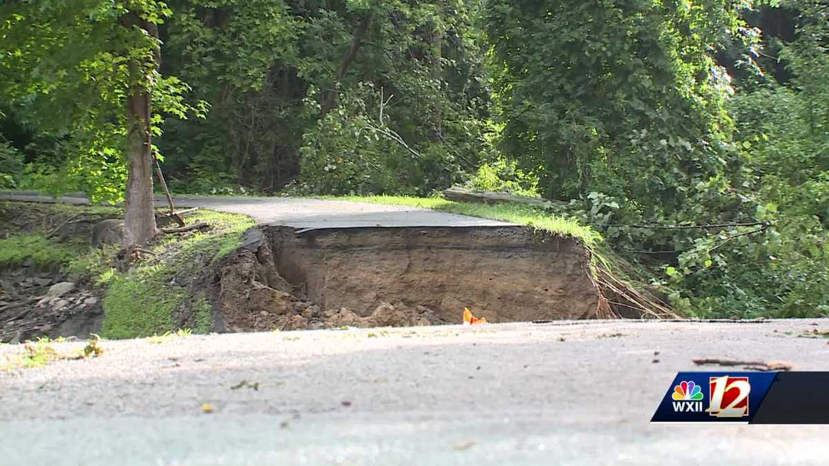 Davidson County couple and friends trapped after flood wipes out road
