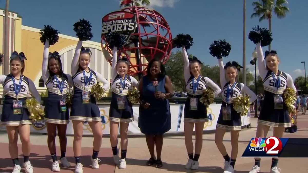 Nebraska cheerleading squad that faced numerous travel issues finally reaches Orlando
