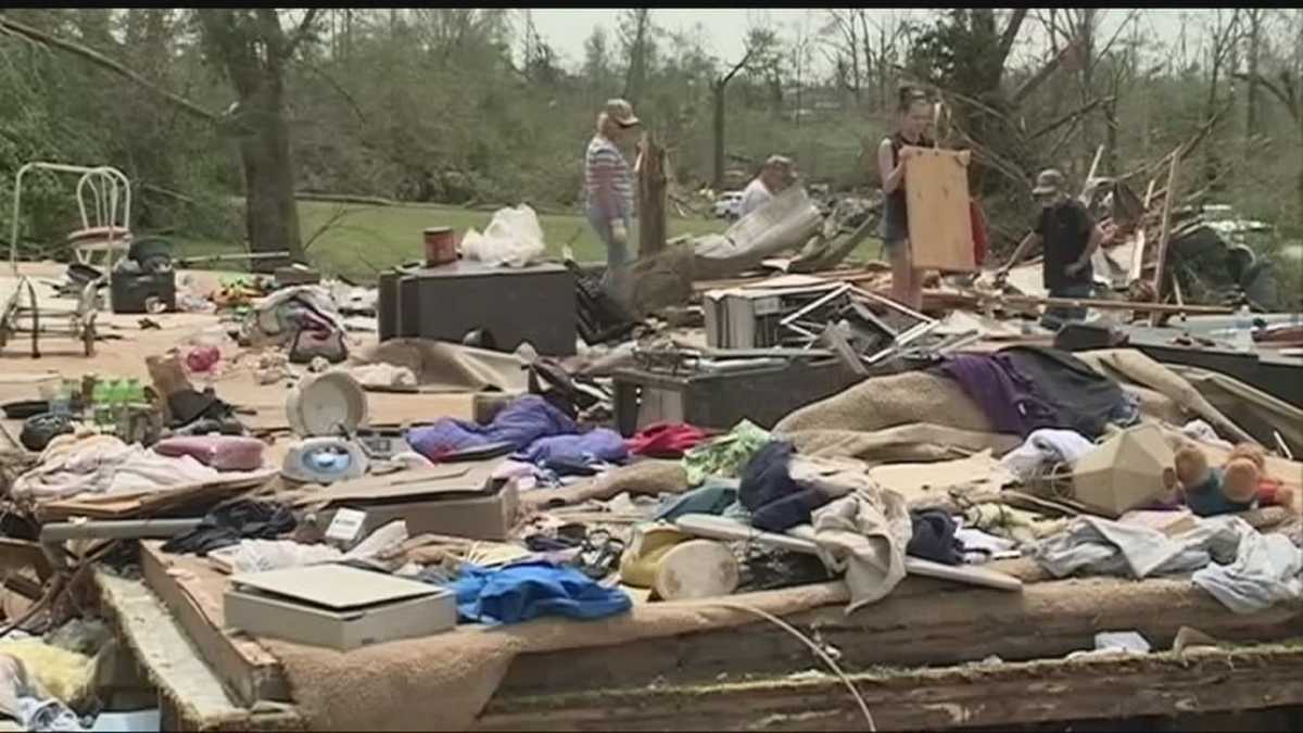 Deadly tornado rips through Mayflower, Arkansas